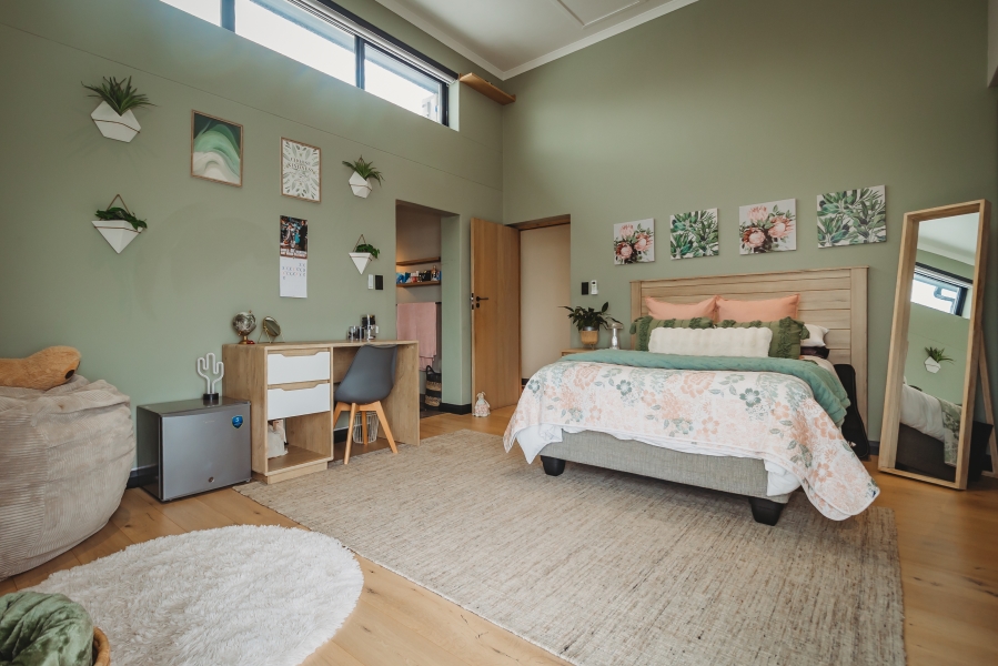 5 Bedroom Property for Sale in The Brink Eco Estate Western Cape